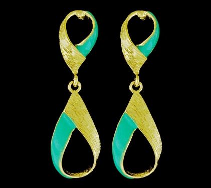 Brinco dourado com resina
