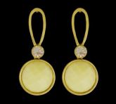 Brinco dourado com strass e perdra